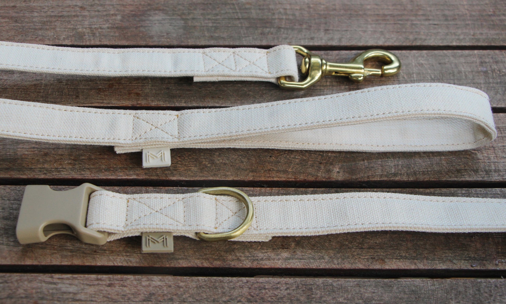 Eco-friendly dog collar and leash made from 100% organic cotton canvas.