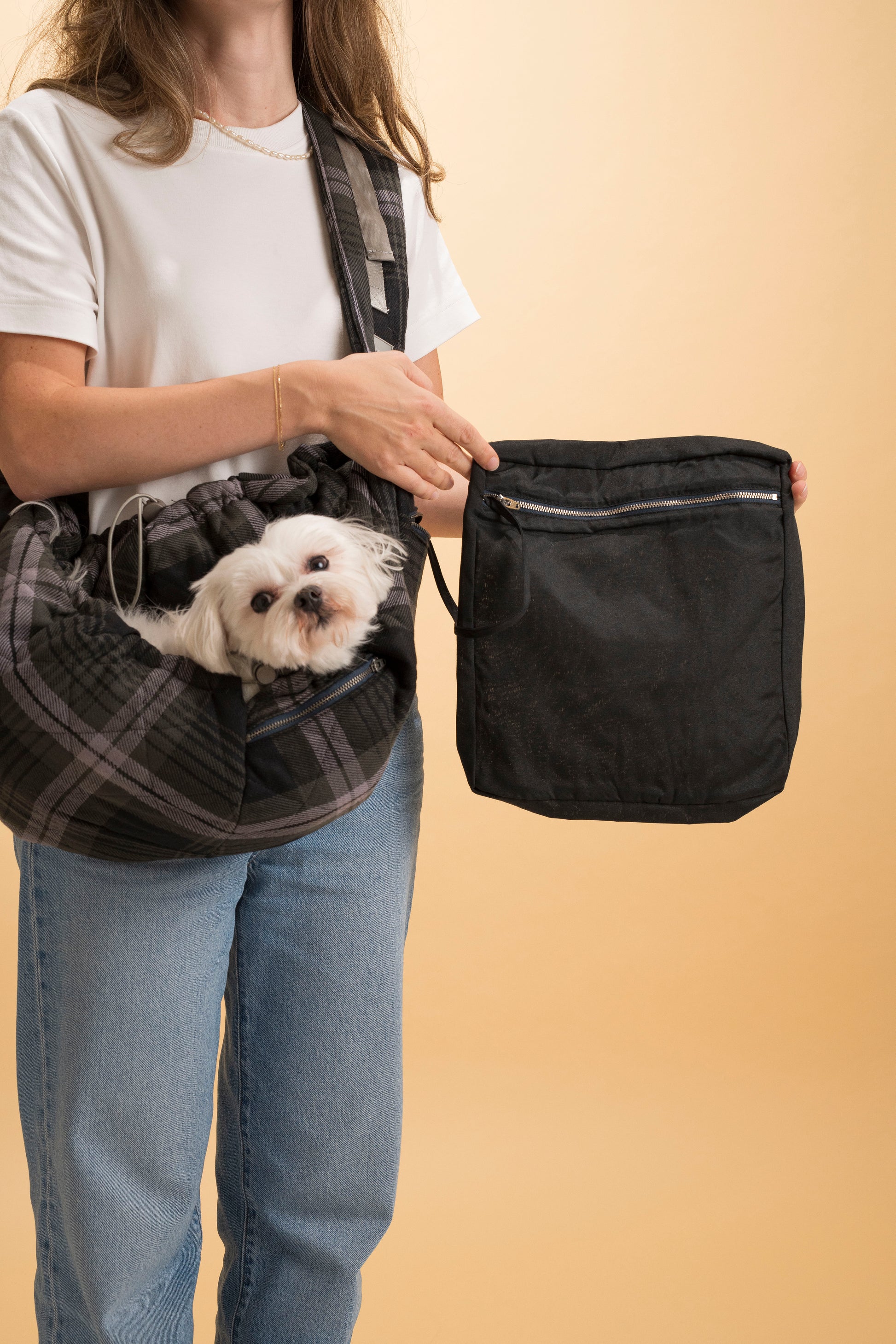 Easily stored in a compact pouch, Pet Sling Carrier offers practical solutions for travel and storage.