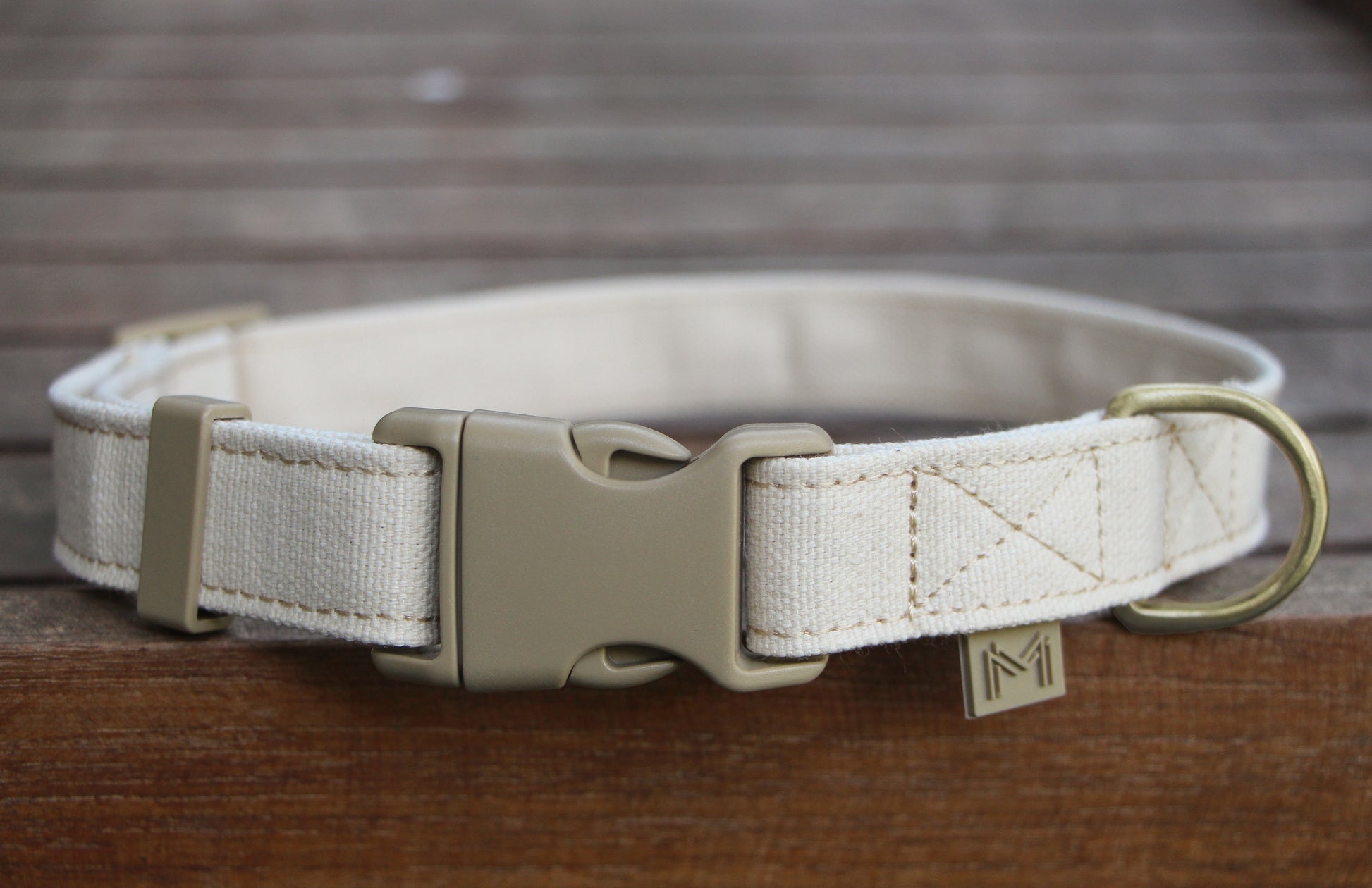 Vegan dog collar made from 100% organic cotton canvas.